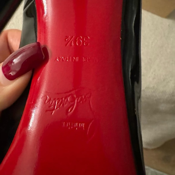 Chaussures louboutin pointure 39/5 jamais portées avec dust bag et boite - Picture 7 of 10